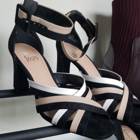 Shoes - Open Toe Heels - Picture 1 of 1